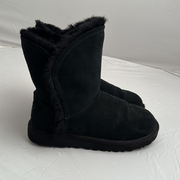 UGG Classic Short Fluff high low black winter boots - Picture 2 of 10